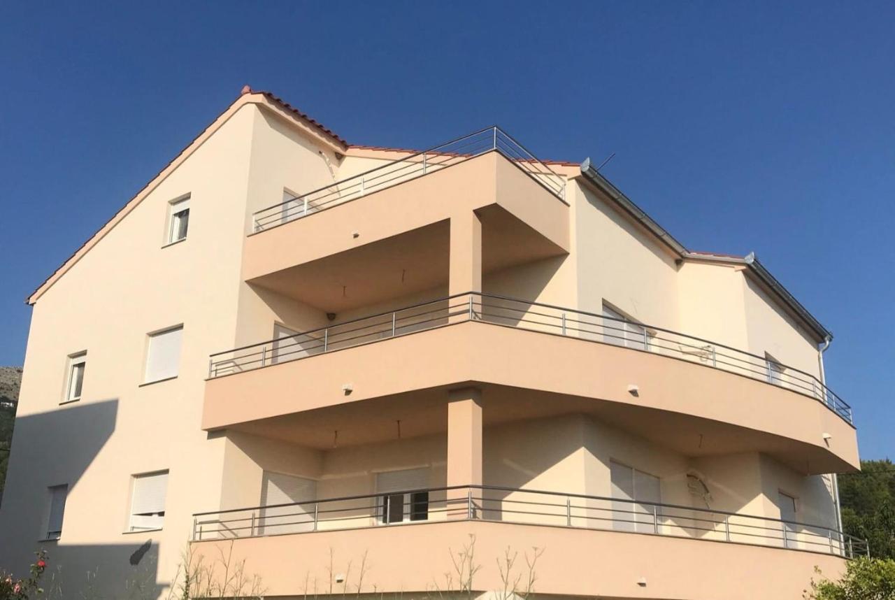 Villa Ana Perfect For Families With Kids And Groups,House With Heated Pool ポドストラナ エクステリア 写真