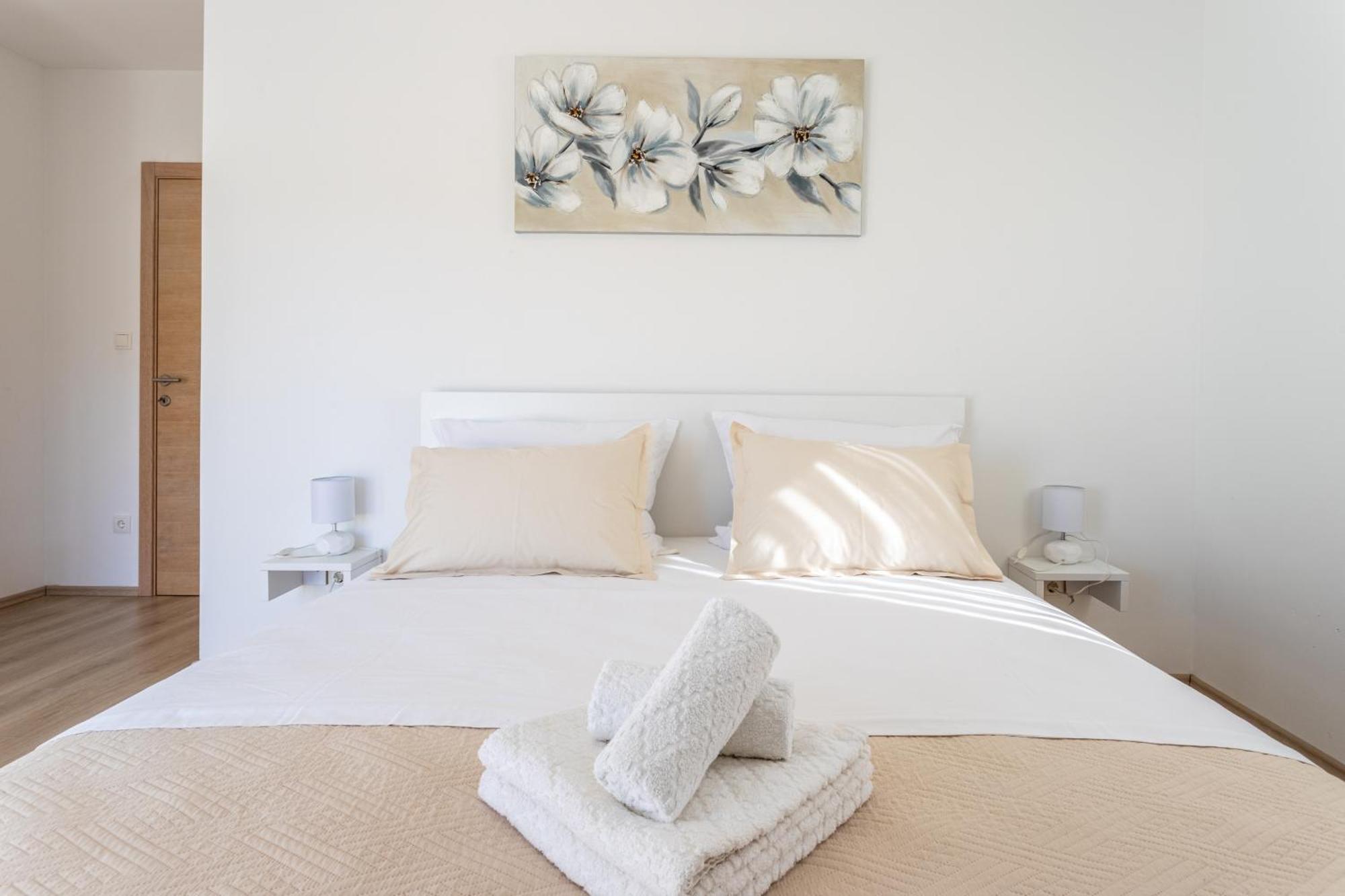 Villa Ana Perfect For Families With Kids And Groups,House With Heated Pool ポドストラナ エクステリア 写真