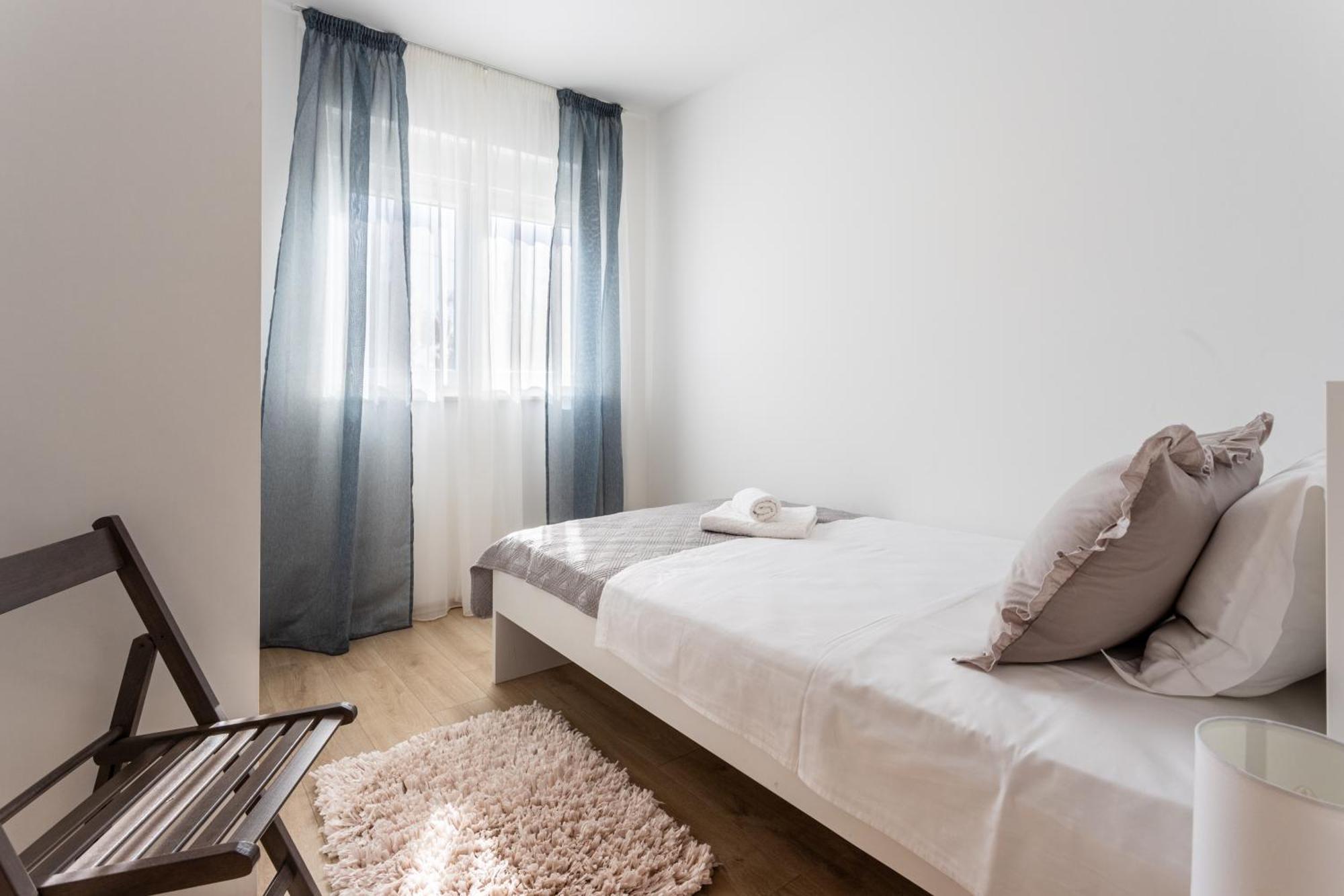 Villa Ana Perfect For Families With Kids And Groups,House With Heated Pool ポドストラナ エクステリア 写真