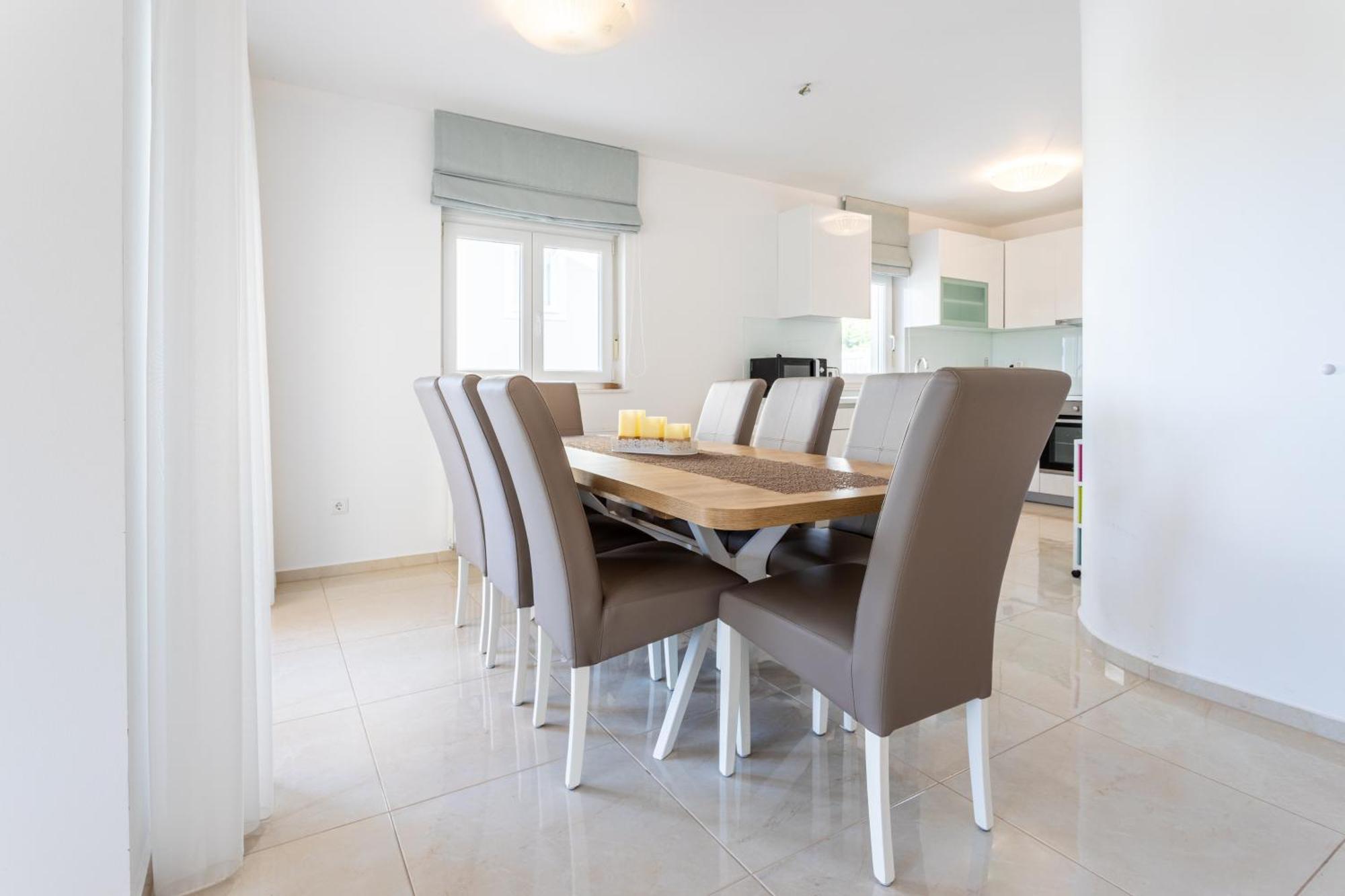 Villa Ana Perfect For Families With Kids And Groups,House With Heated Pool ポドストラナ エクステリア 写真