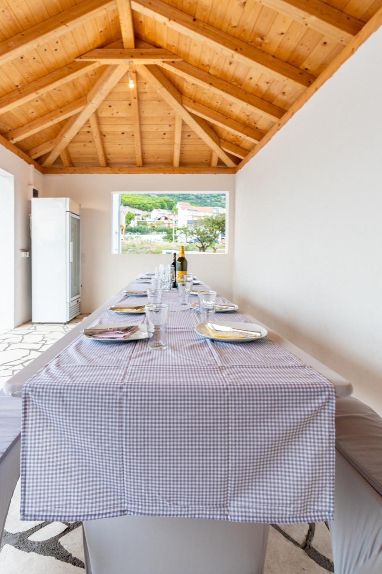 Villa Ana Perfect For Families With Kids And Groups,House With Heated Pool ポドストラナ エクステリア 写真